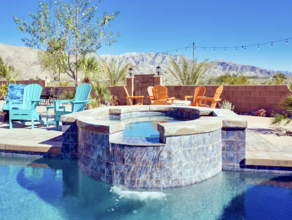 Gorgeous Palm Springs 5 Bedroom Home with Pool & Spa Sleeps 16